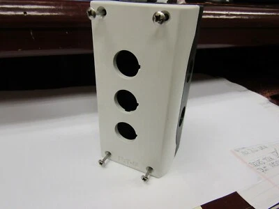 CAJA PULSADOR EATON M22 Foto 1 de 4