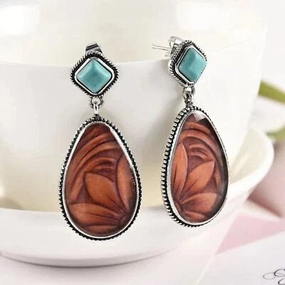 Pendientes colgantes de lágrima del suroeste occidental y turquesa de plata envejecida Out West Foto 1 de 4