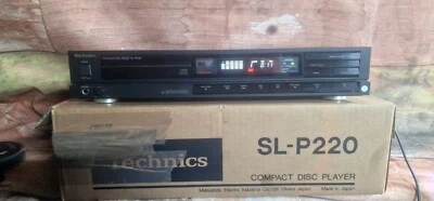 Technics SL-P220 CD Player Compact DISC Boxed Poly Inserts LAS HR Dig Filter - Image 1 of 4