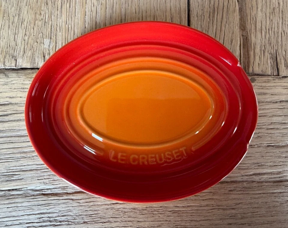 Le Creuset Oval Spoon Rest Holder Sage With Tag Spring Color RARE