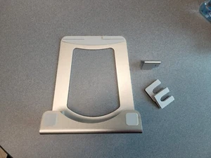 StarTech 2-in-1 Ergonomic Laptop Riser/Vertical Stand - Picture 1 of 7