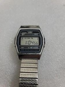 Vintage Timex Quartz Lithium Alarm Chronograph Digital Water Resistant. - Bild 1 von 6