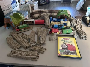 Thomas Tank Engine Trackmaster Thomas at Morgans Mine LOTE, pista, coches, puente - Imagen 1 de 8