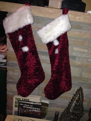 美丽 - 全新 旧货 红色天鹅绒树裙 & 匹配一对 大长袜 — 第 1/4 张图片