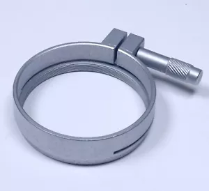 Morsetto ad anello slip-on Ø42 mm attacco paraluce filettatura 40 mm accessorio foto - Foto 1 di 1
