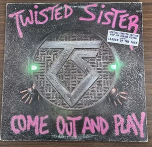 ♫ Twisted Sister 1985 album - Come Out And Play ♫ - Picture 1 of 3
