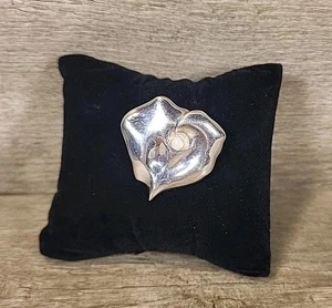 Vintage Brosche signiert Museum of Fine Arts MFA Sterlingsilber Perle Blume Anstecknadel 23e - Bild 1 von 8