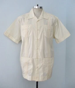 Nuevo con etiquetas Camisa de Boda Montecarlo Marfil Beige Guayabera Bordada 4 Bolsillos L - Imagen 1 de 7