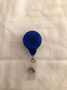 Posten 1000 Großhandel Preis Ausweis Abzeichen Halter Rolle Einzieher Schlüssel Gürtelclip Rund Blau  - Bild 1 von 12