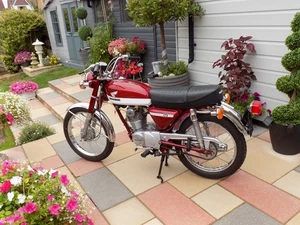 Honda CB 125 S 1973 receipts for over £2200 - Picture 1 of 10