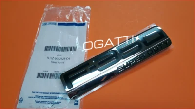  Calcomanía emblema puerta trasera F-350 Super Duty OEM NUEVO 5C3Z-9942528-CA 2005-2007 Ford Foto 1 de 3