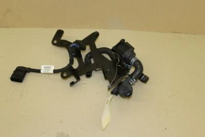 Carcasa bomba agua AUDI Q3 izquierda 16 Foto 1 de 2