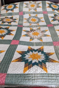 Vintage Blazing Star Quilt - Picture 1 of 12