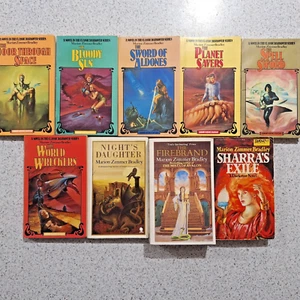 9 x Marion Zimmer Bradley Books 7 Darkover Vintage Sci Fi Paperbacks - Picture 1 of 13