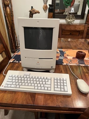 Computadora Macintosh Apple M1600 1993 vintage color clásico 16 MHz - no enciende Foto 1 de 4