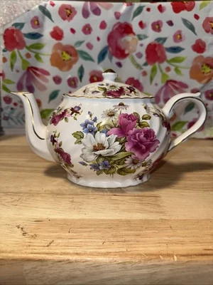 Tetera floral de porcelana vintage Arthur Wood & Son Staffordshire Inglaterra Sm Chip Foto 1 de 4