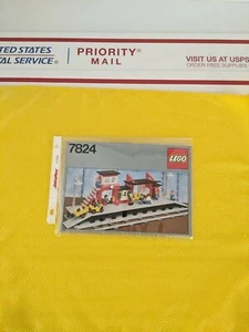 Lego Railway Station Train Set 7824 - Instruction Manual Booklet ONLY ** CLEAN  - Picture 1 of 11