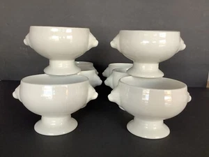 VINTAGE BUFFALO CHINA LION HEAD SOUP BOWLS / WHITE TOTAL 8 BOWLS - Picture 1 of 12