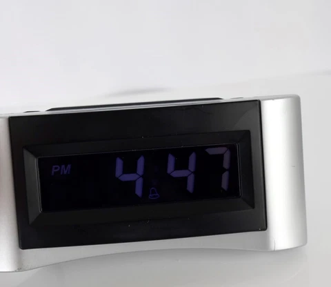 Time Zones Alarm Clock Insta Set Model 40010 Works Cover