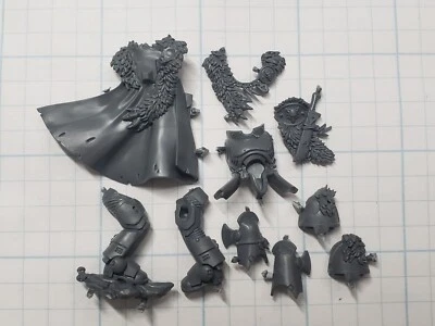 40k Space Wolves Bits Wolf Guard Battle Leader Caped Torso & Legs Set 06/07 - Image 1 of 4
