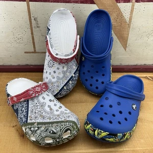 2 Crocs Classic Bandana & Tropical Blue Clogs Shoes Mens Size 8 / Womens 10 Lot - Picture 1 of 13
