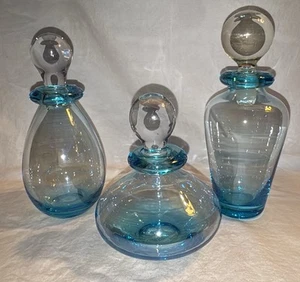 3er Set (3) Aqua Teal Blau Dekanter mit klaren Blasenstopfen - Bild 1 von 24