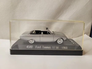 Solido 1/43 - Ford Taunus 17M Convertible 1960 Silver diecast model car - Picture 1 of 9