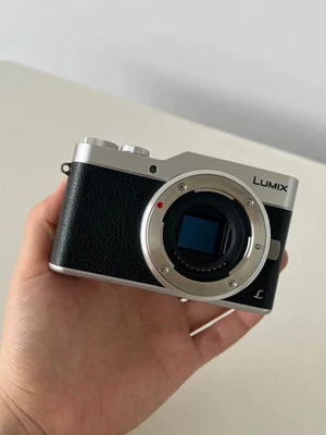 Panasonic LUMIX DC-GF9 Digital Mirrorless Camera Body Only Built-in Wi-Fi Black - Image 1 of 4