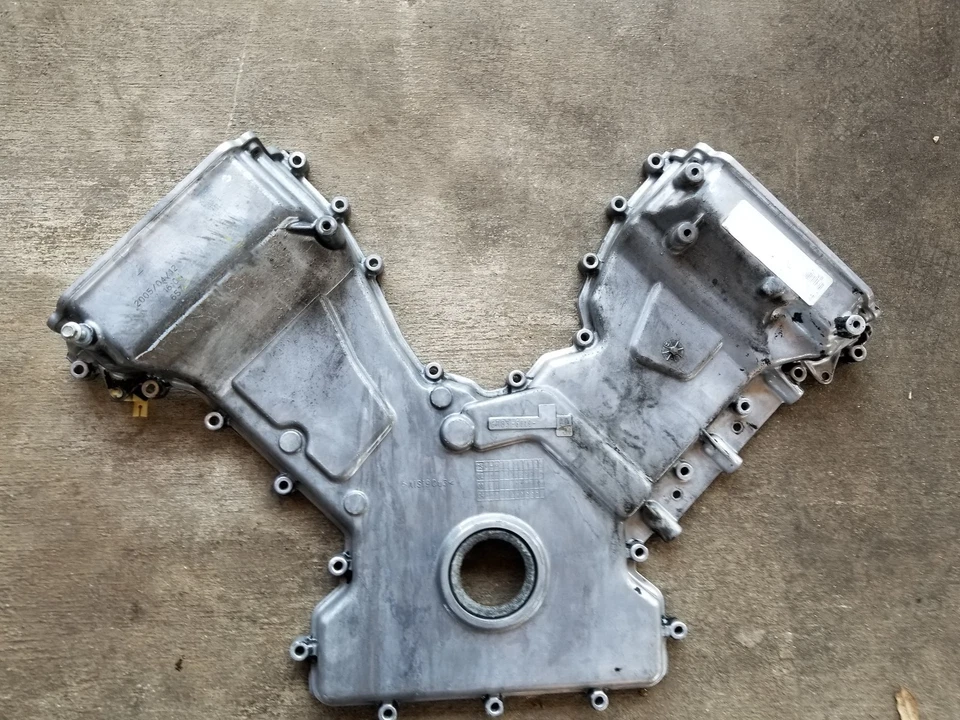 Cubierta de cadena de distribución del motor Lincoln LS V8 2003 2004 2005 2006 3,9 Foto 1 de 1