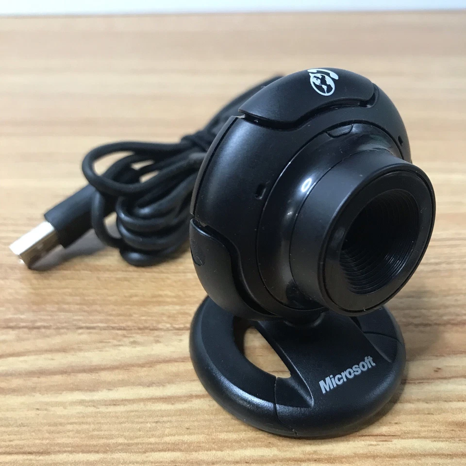 Microsoft LifeCam VX3000 Webcam Camera Streaming USB2 High Definition Autofocus  - Image 1 of 4