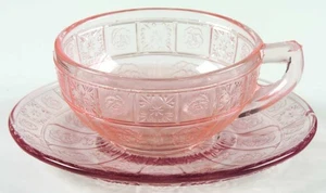 Set tazze e piattini per bambini Jeannette Doric e Pansy rosa 286063 - Foto 1 di 1