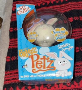 2005 MGA Bratz Petz Sasha’s Bunny Boo Wackelkopf mit klebbarer Hüpfbasis AUSGABE - Bild 1 von 2