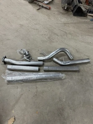Sistema de escape de acero inoxidable Ford Powerstroke 409 6,4 L  Foto 1 de 4
