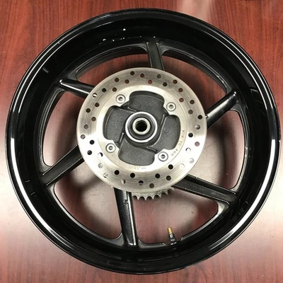 Llanta trasera negra recta Honda CBR 600 F3 95 96 97 98 F3! con piñón Foto 1 de 4