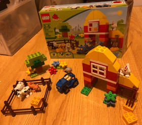 Lego Duplo Set My First Farm #6141 - 61 Pcs - Farmer Minifig, Animals Tractor