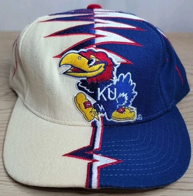 DEFECTUOSO De Colección Años 90 Kansas Jayhawks Shockwave Slasher Starter Hat Stra G3D Foto 1 de 4