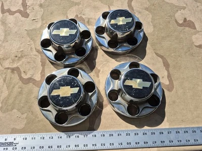 (4) Tapas centrales cromadas OEM 1994-1998 Chevrolet C10-30 camioneta Suburban Tahoe Foto 1 de 4