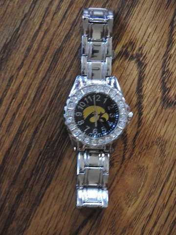 Iowa Hawkeyes watch with metal band Cover