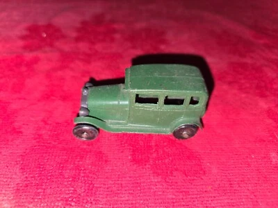 VINTAGE 1920s TOOTSIE TOY GREEN FORD COUPE NICE SHAPE - Image 1 of 4