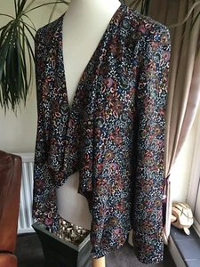 NEW LOOK leichte Damenjacke bunt gemustert mit Wasserfallfront. Größe UK 10 / EU  - Bild 1 von 8