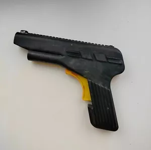 Vintage Toy Two Barrel Pistol Darts Soviet Plastic Kids Gun USSR 1980s Rare - Picture 1 of 10