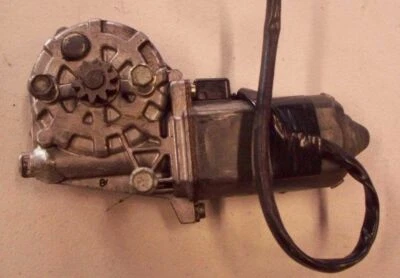 Mercedes Window Motor Rear Right 10 Tooth "Low Gear" W126 Sedan - Image 1 of 2