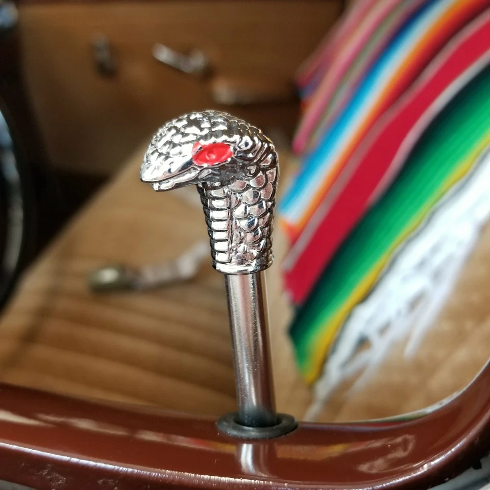 Kit de émbolo de cerradura de puerta de 4 piezas Cobra cromada con ojos rojos roadster deluxe malibu 32 Foto 1 de 4