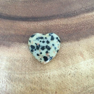 Dalmation Jasper Crystal Heart Healing Calming Stress Determination Gemstone - Picture 1 of 3
