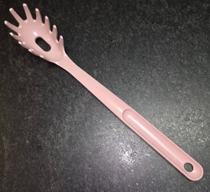 Tupperware Spaghetti Pasta Spoon 12" Slotted Serving Utensil Southwestern Pink - Picture 1 of 6