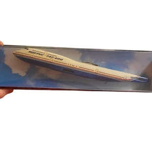 Boeing 747-400 Snap-Together Model Collector Kit OVP ungeöffnet - Bild 1 von 5