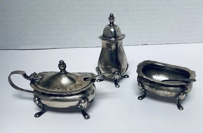 Conjunto antigo de colheres de sal de prata esterlina GARRARD & Co. Reino Unido - Imagem 1 de 4