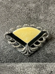 Beautiful Vintage 1980s Avon Art Deco Style Fan Shaped Brooch Pin - Picture 1 of 6