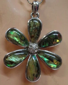 Lia Sophia Pendant & 18" Beaded Necklace Silvertone & Abalone Type Flower - Picture 1 of 12