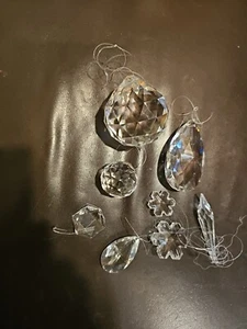 Vintage Lot Of 8 Crystal Prisms Balls Snow Floakes Oval Collectable - Picture 1 of 7